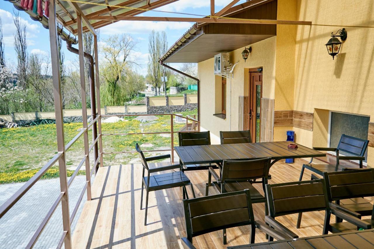 Каприз Kamianets-Podilskyi Exterior foto